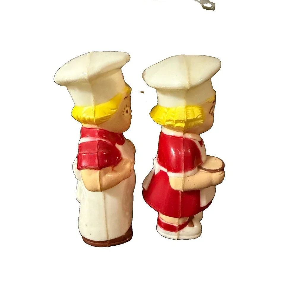 Vtg Campbell's Soup Kids Chef Salt Pepper Shakers Plastic Red White 4.5